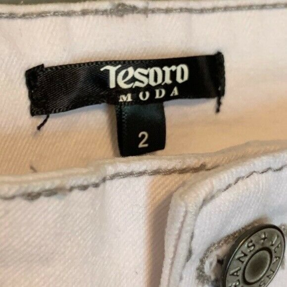 Tesoro Moda Size 2 White Denim Fringe embroidered Cuff Jeans - Picture 2 of 7